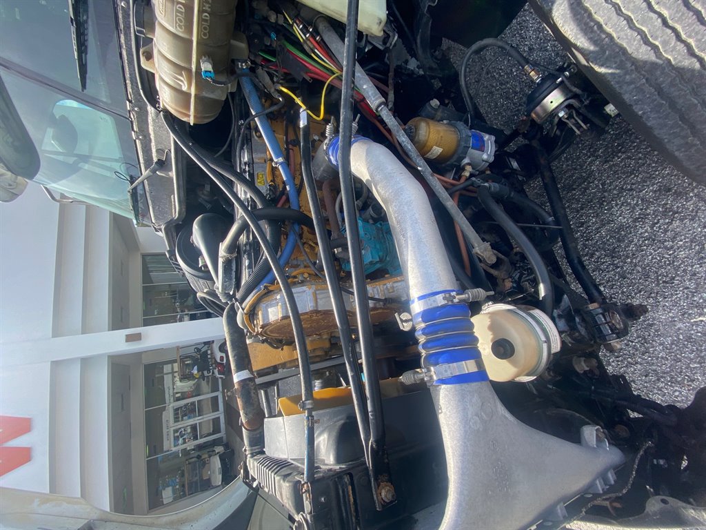 2004 Freightliner Columbia photo 7