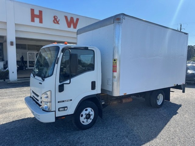2015 Isuzu NPR's photo