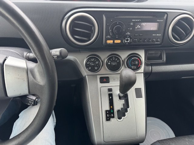 2012 Scion xB Base photo 11