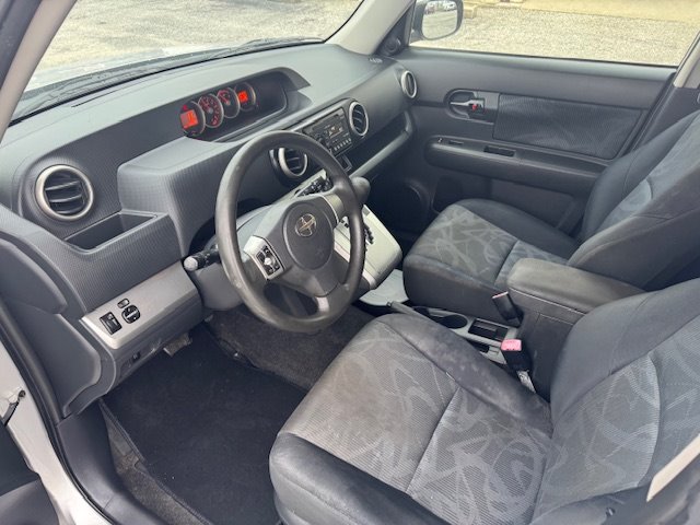 2012 Scion xB Base photo 13