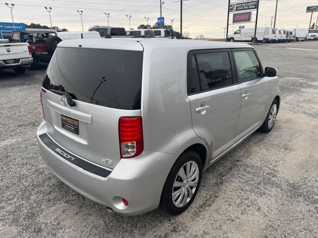 2012 Scion xB Base photo 8