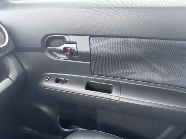2012 Scion xB Base photo 10