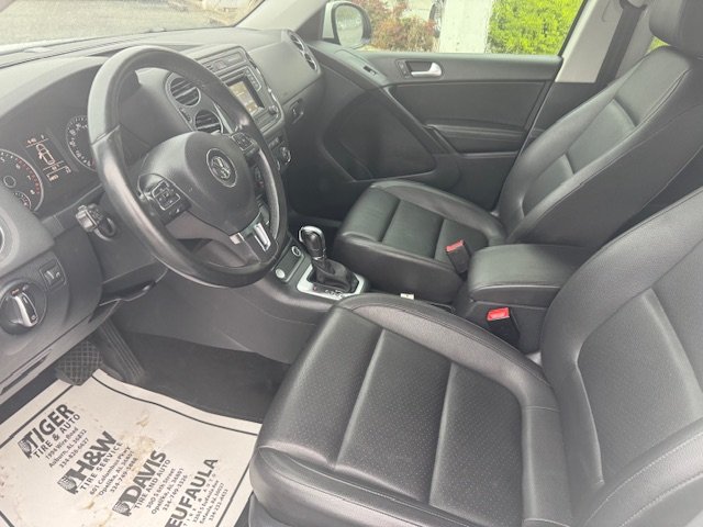 2016 Volkswagen Tiguan S photo 10