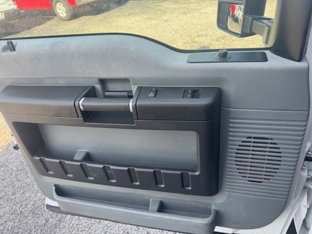 2015 Ford F-550 - Photo 19