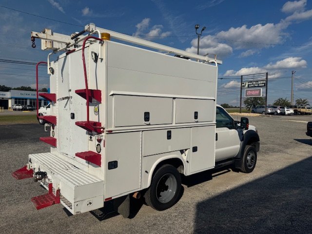 2015 Ford F-550 - Photo 6