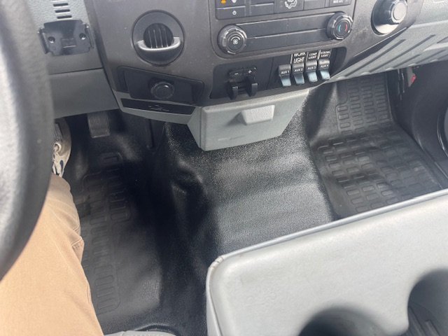 2012 Ford F-550 - Photo 14