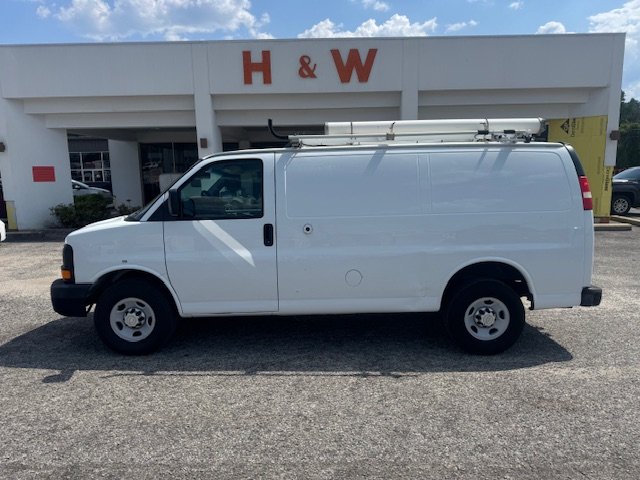 2013 Chevrolet Express 2500 Work Van HD's photo