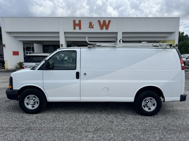 2013 Chevrolet Express 2500 Work Van HD's photo